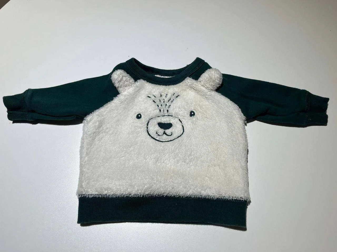 Свитеры Carters, для новорожденного и до 3-4 месяцев 2