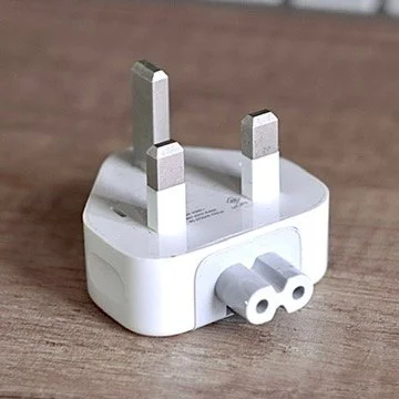 Apple Duckhead Plug Type G | Apple AC Wall Plug (UK version) 1