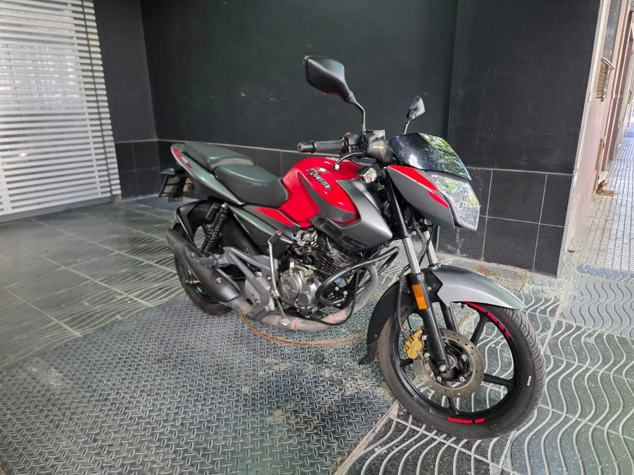 🏍️ Продаю мотоцикл Bajaj Rouser NS 125 — 2023 г. 1