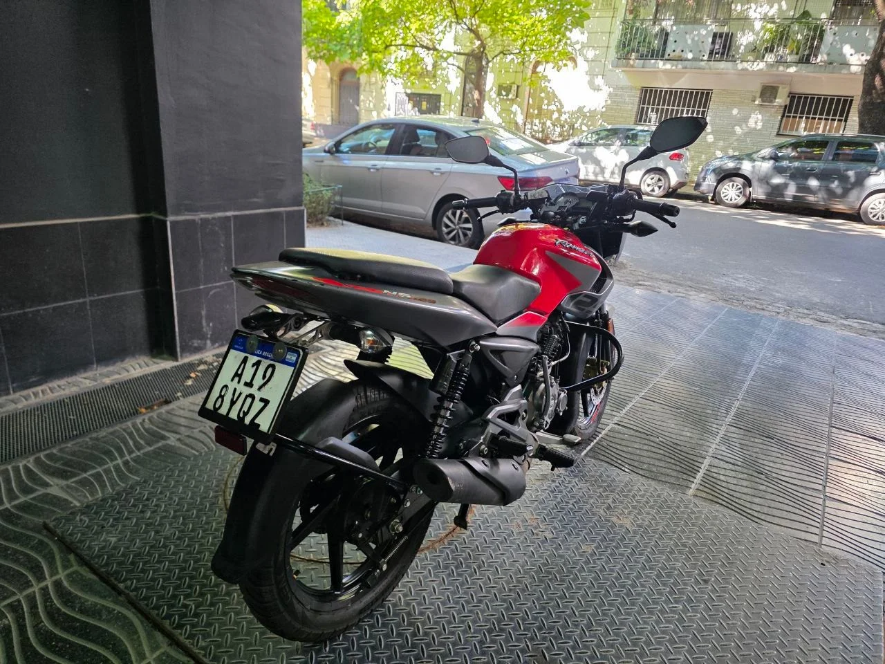 🏍️ Продаю мотоцикл Bajaj Rouser NS 125 — 2023 г. 3