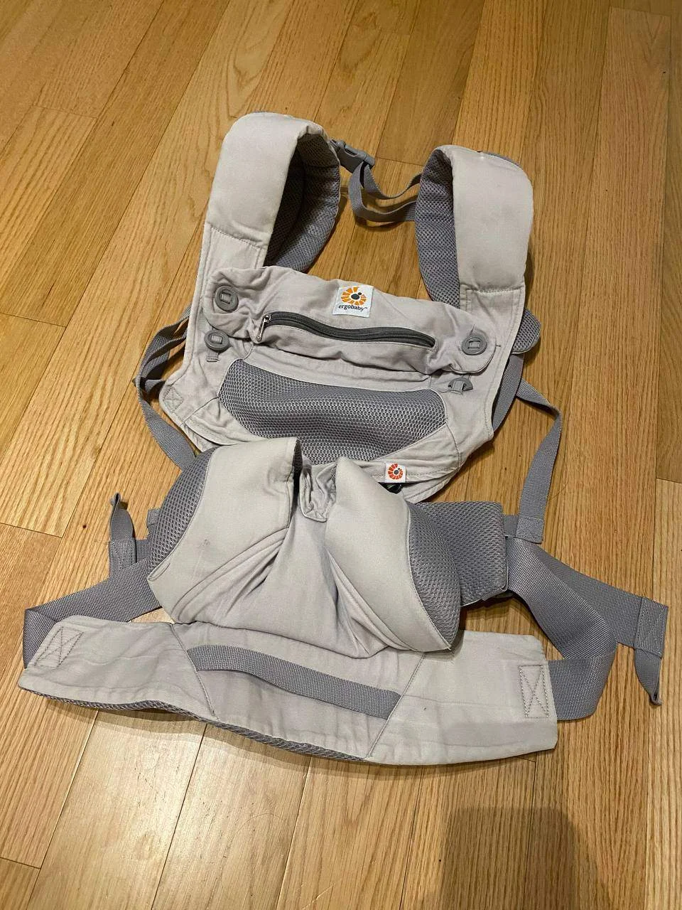 Продаю рюкзак переноску Ergobaby 1