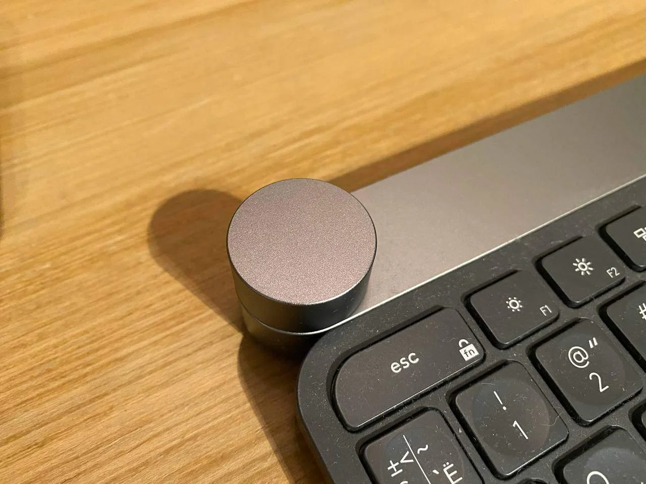 беспроводная клавиатура Logitech Craft 2