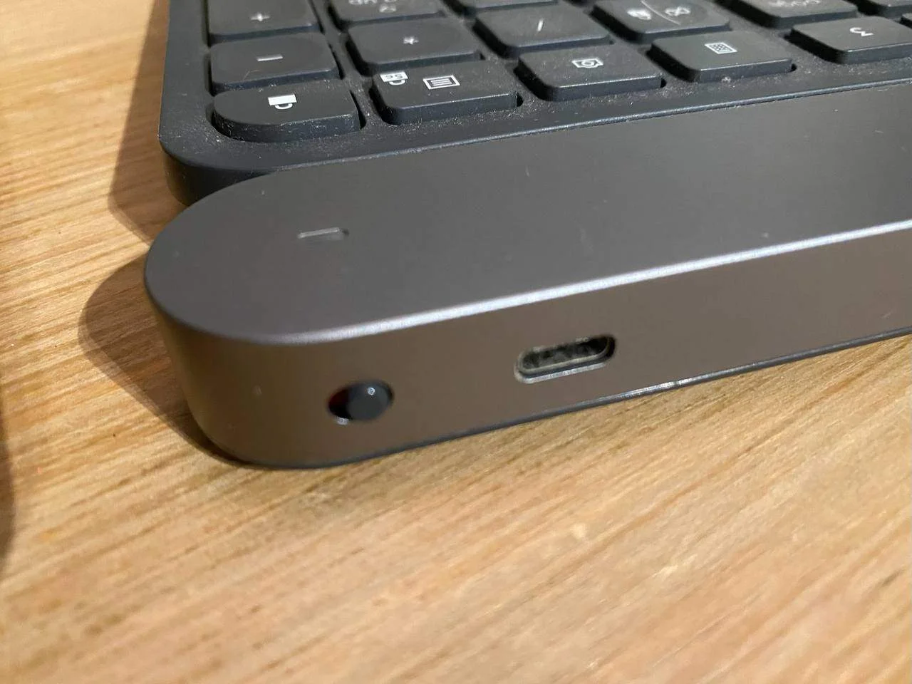 беспроводная клавиатура Logitech Craft 3