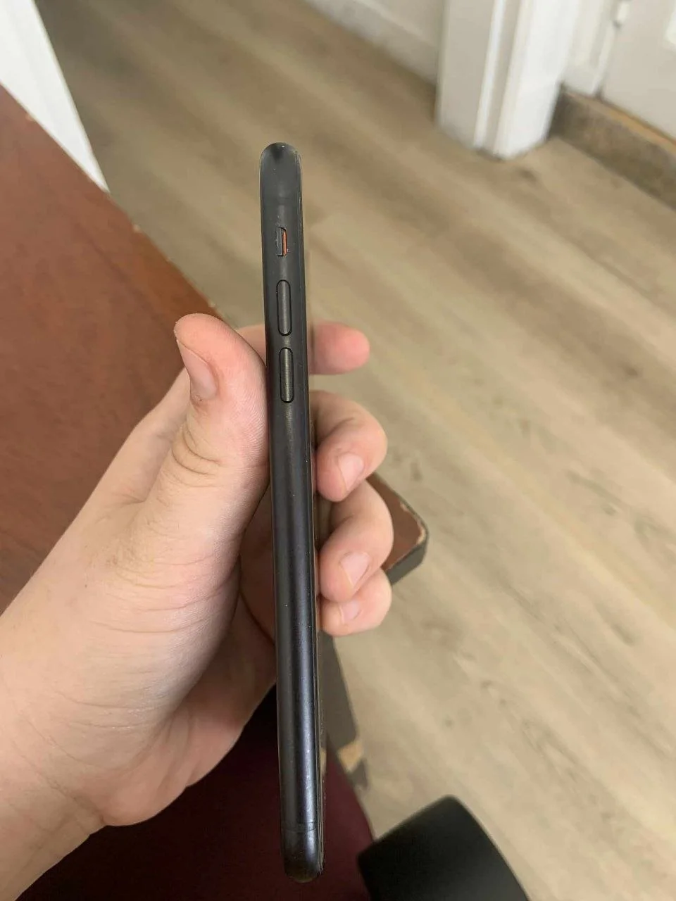 iPhone XR 4