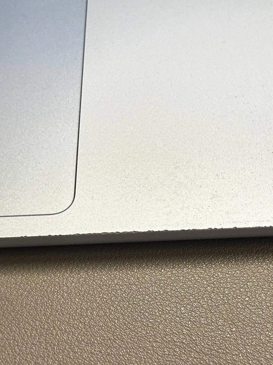 💻 MacBook Air M4 (2025) — 15" / 256 GB 4