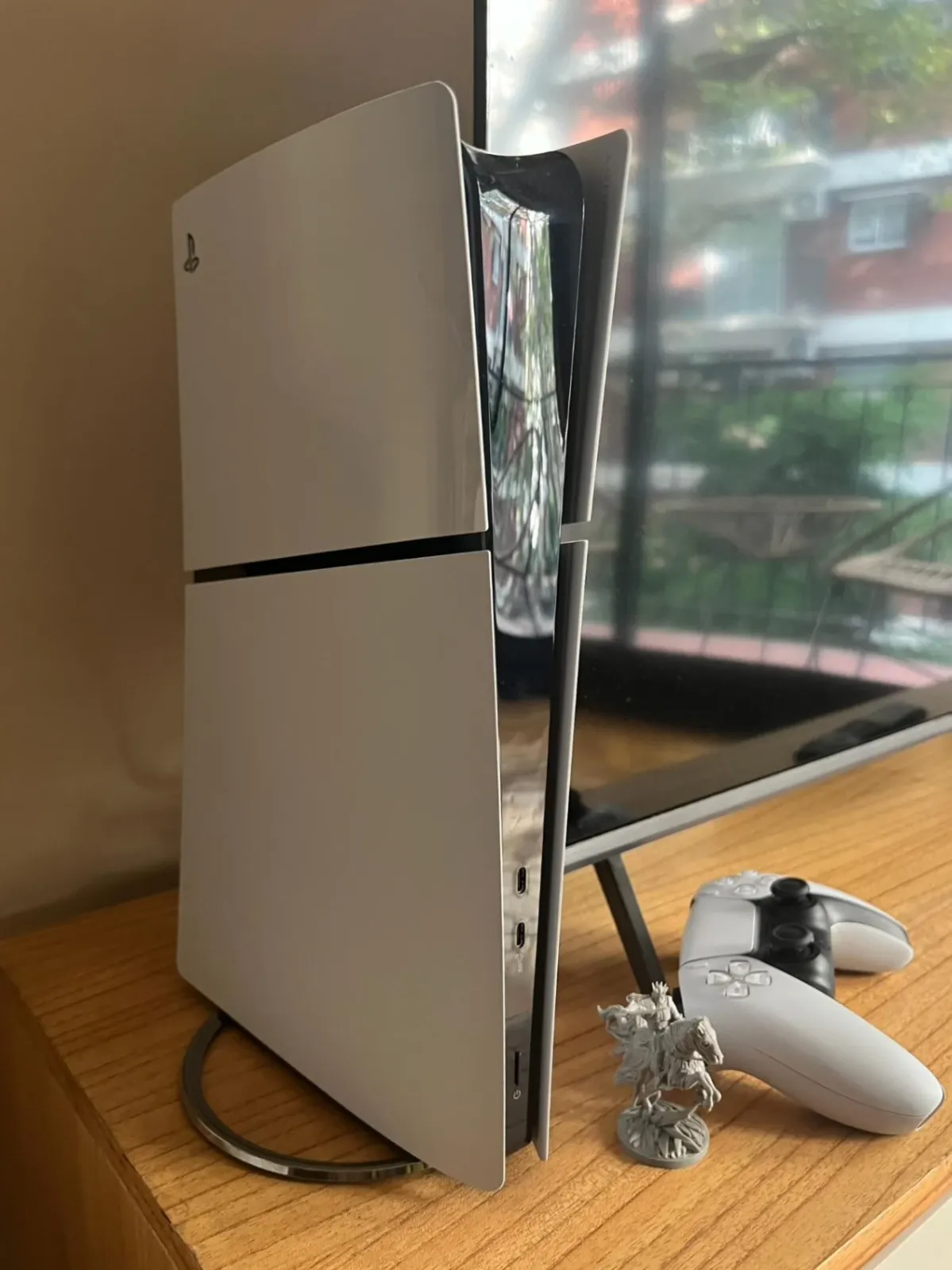 PS5 Slim, в идеальном состоянии 1
