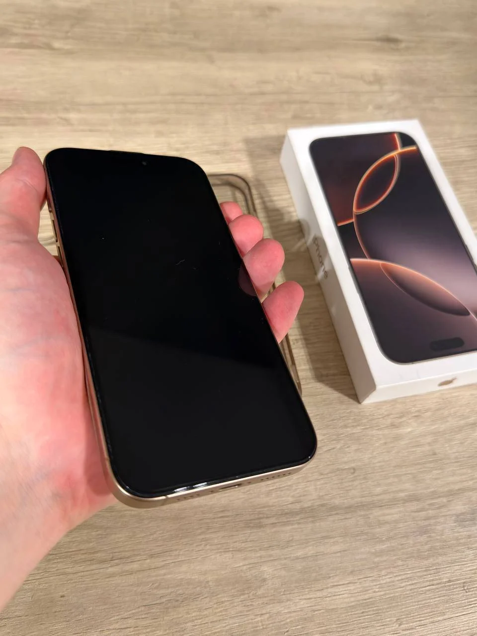 iPhone 16 pro max desert titanium, 256 gb 2