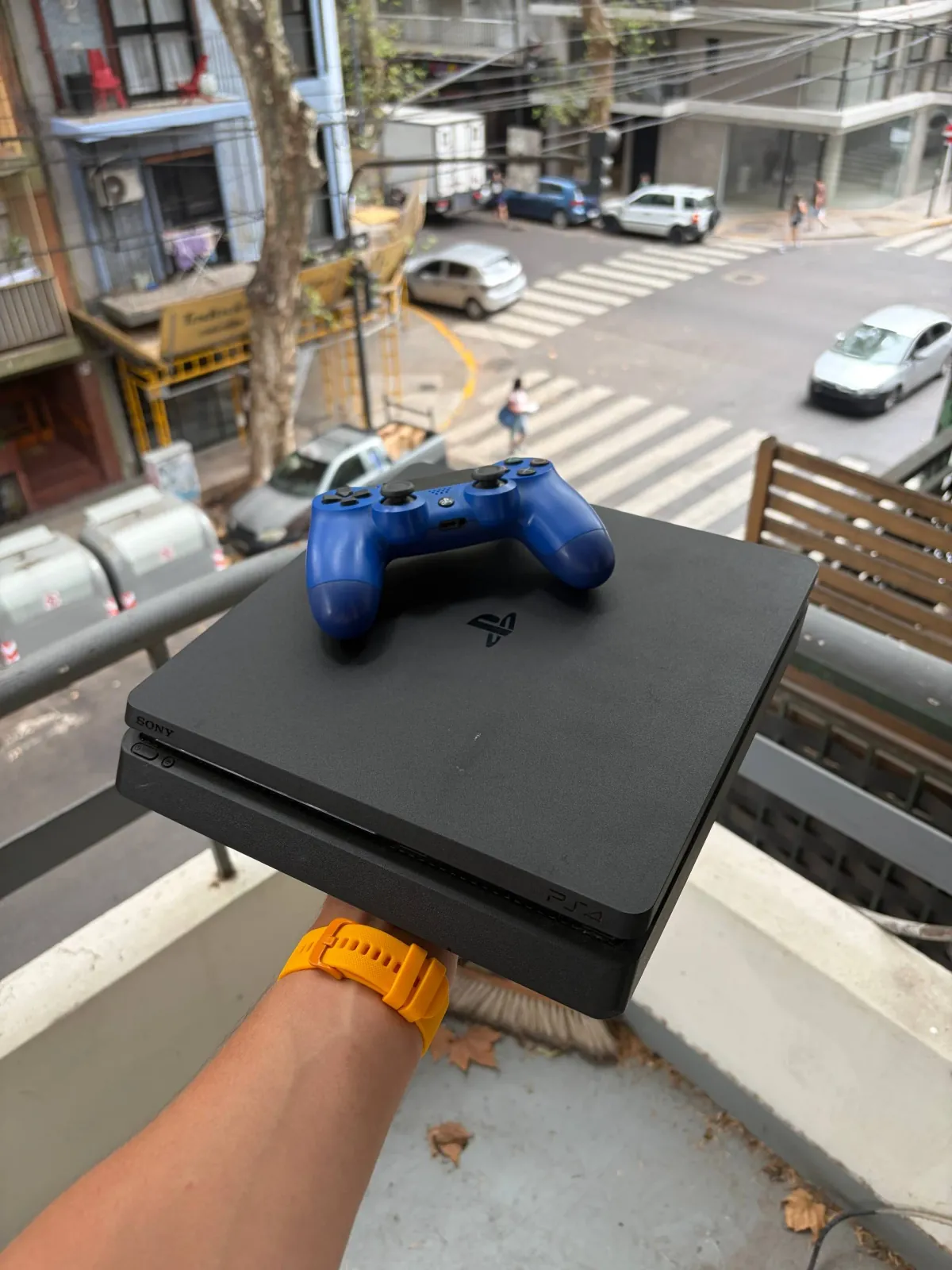 Приставка PlayStation 4 1