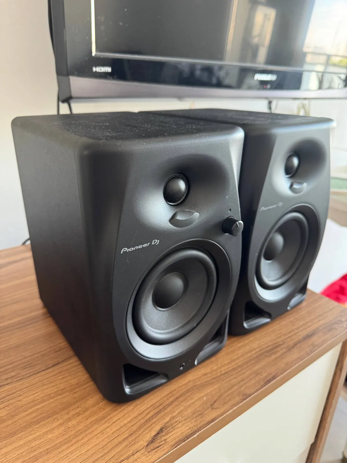 Диджейский пульт и колонки Pioneer 2