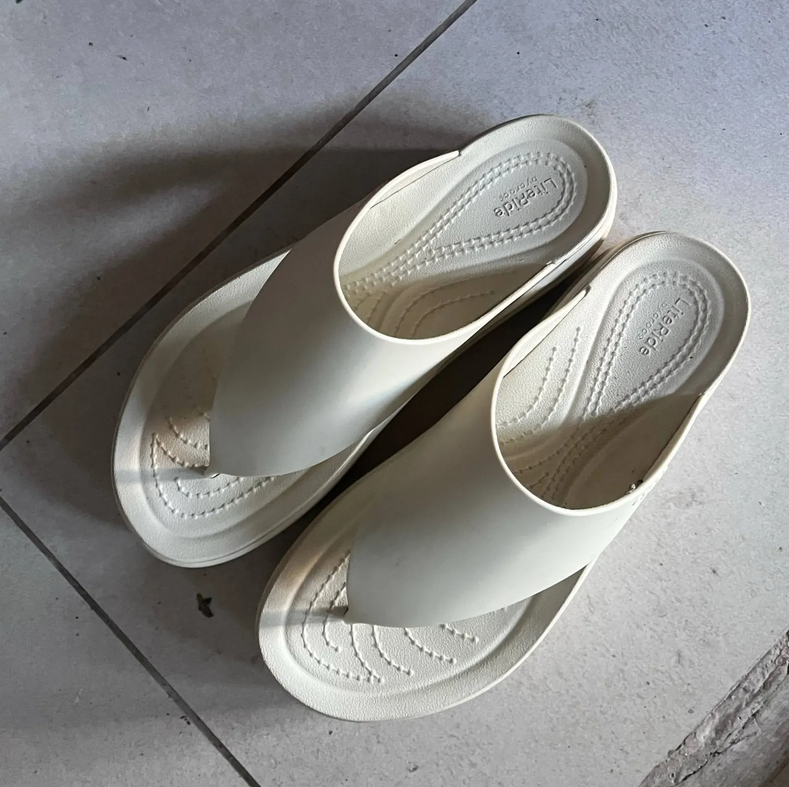 Тапочки Crocs 1