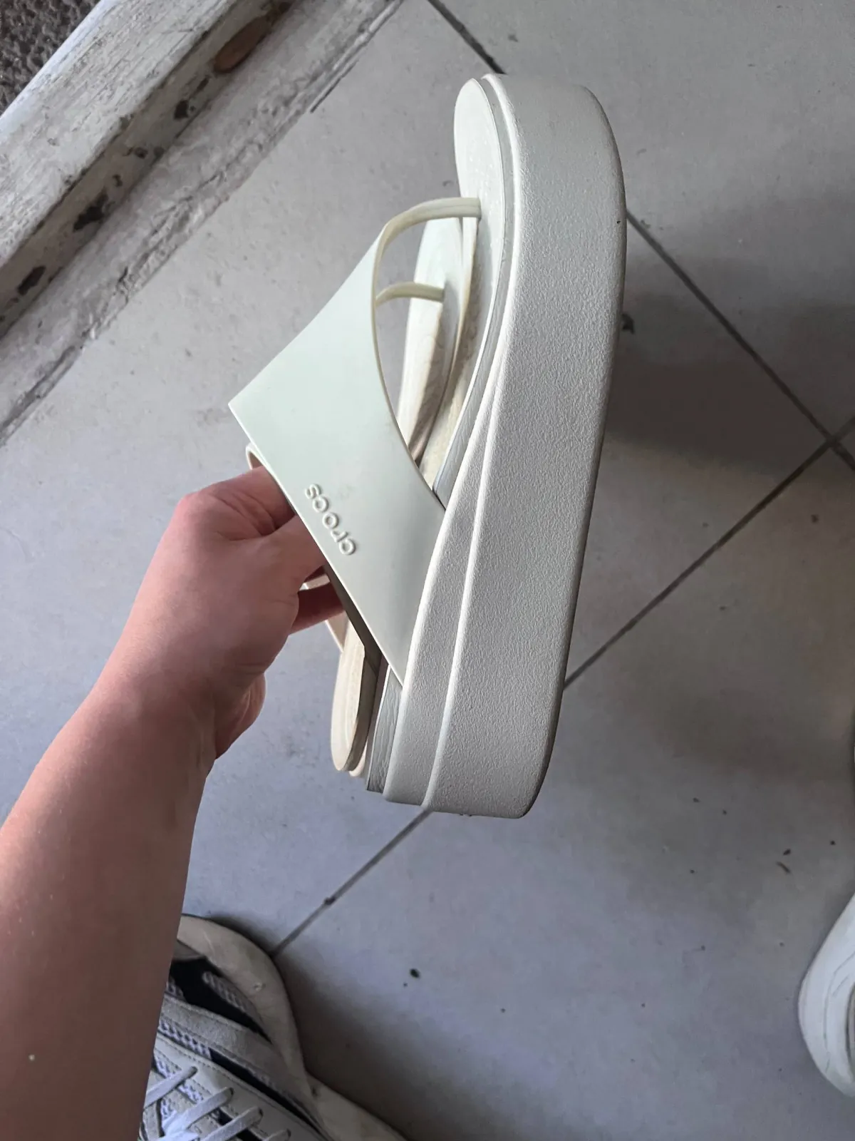 Тапочки Crocs 2