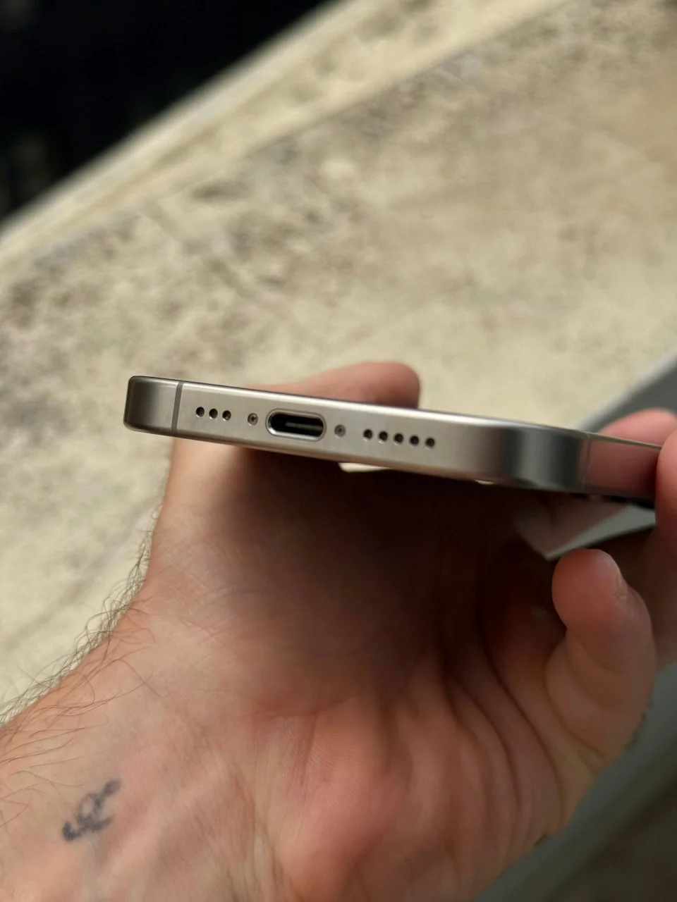 iPhone 15 Pro 512 GB 4