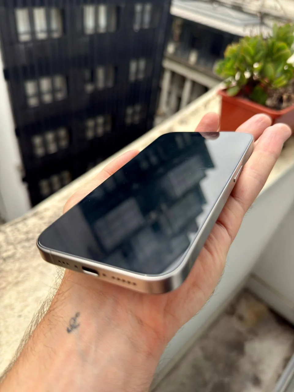 iPhone 15 Pro 512 GB 3