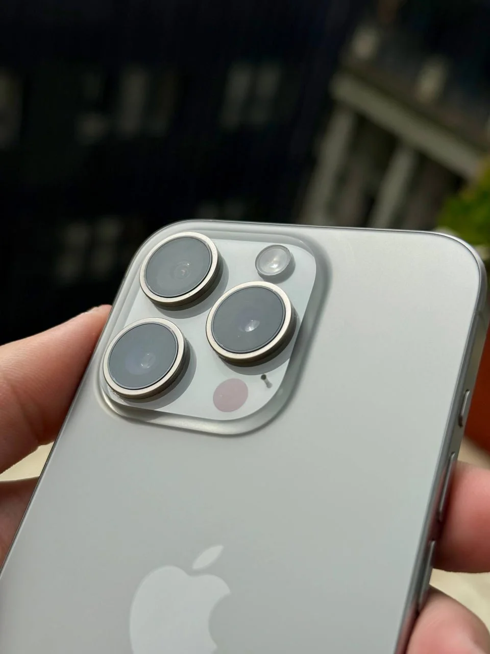 iPhone 15 Pro 512 GB 2