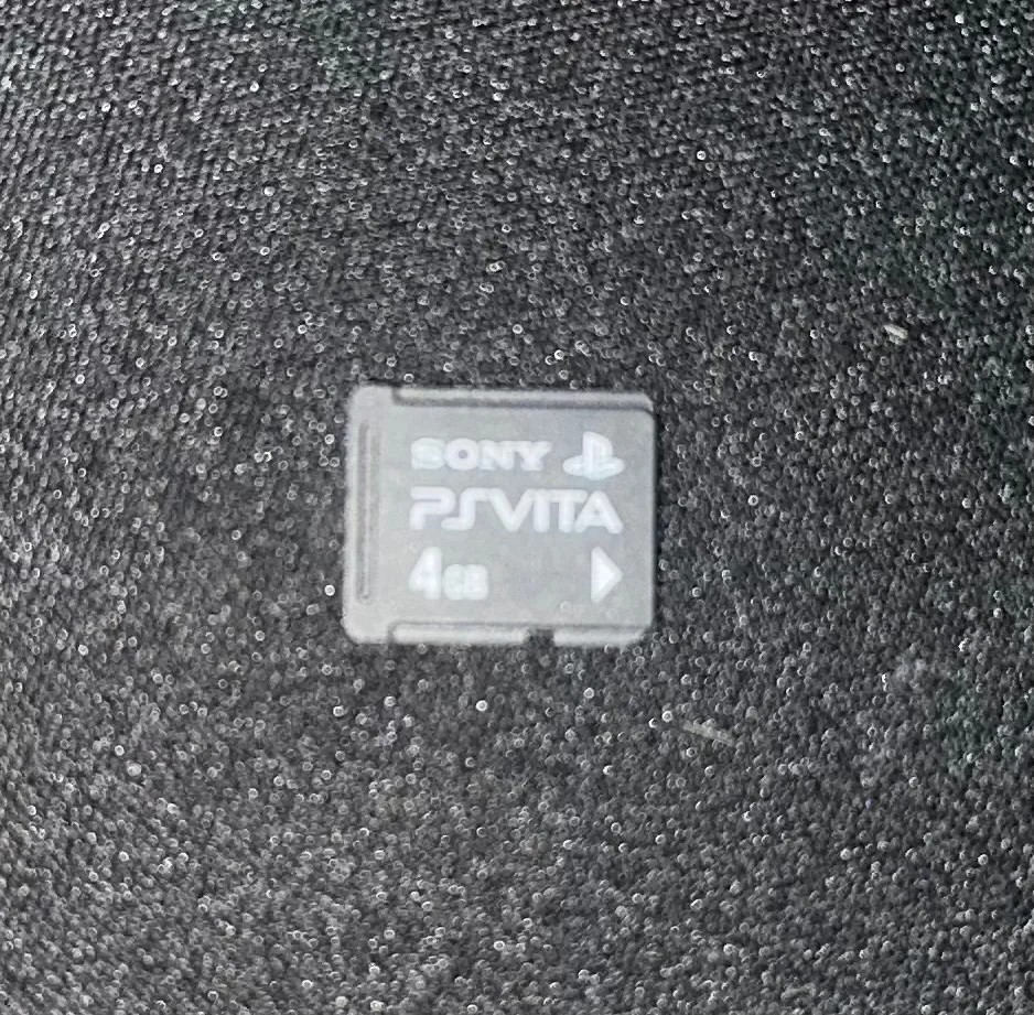 Пс-Вита (pch-2000) 5
