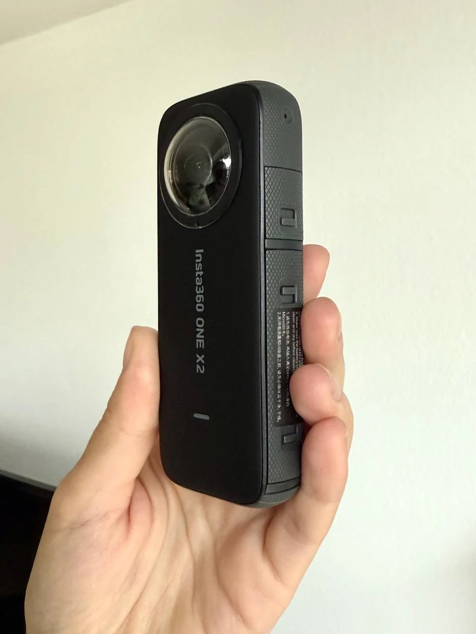 Видеокамера Insta 360 One X2 1