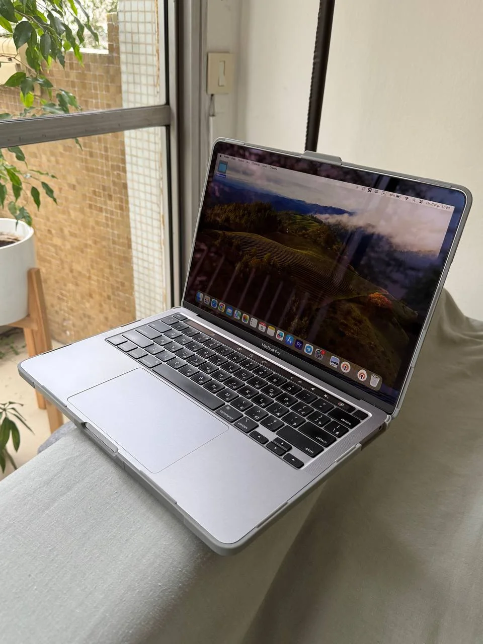 Ноутбук MacBook Pro M2 2022 1