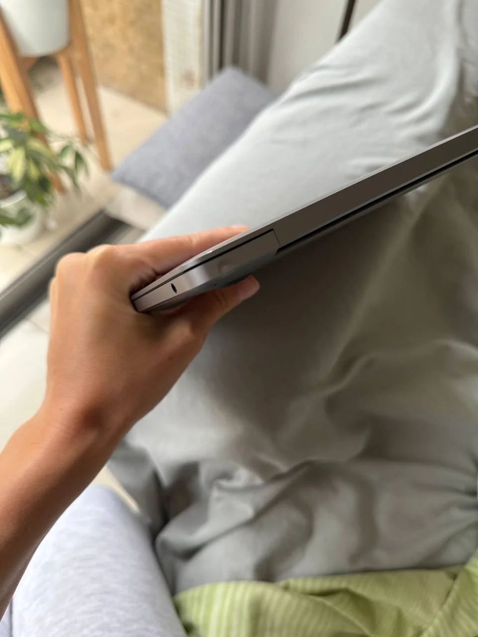 Ноутбук MacBook Pro M2 2022 6