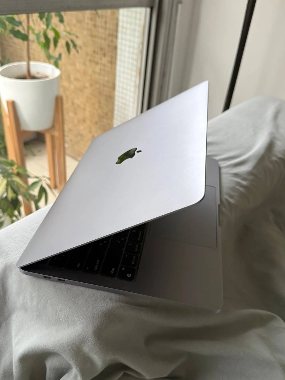 Ноутбук MacBook Pro M2 2022 4