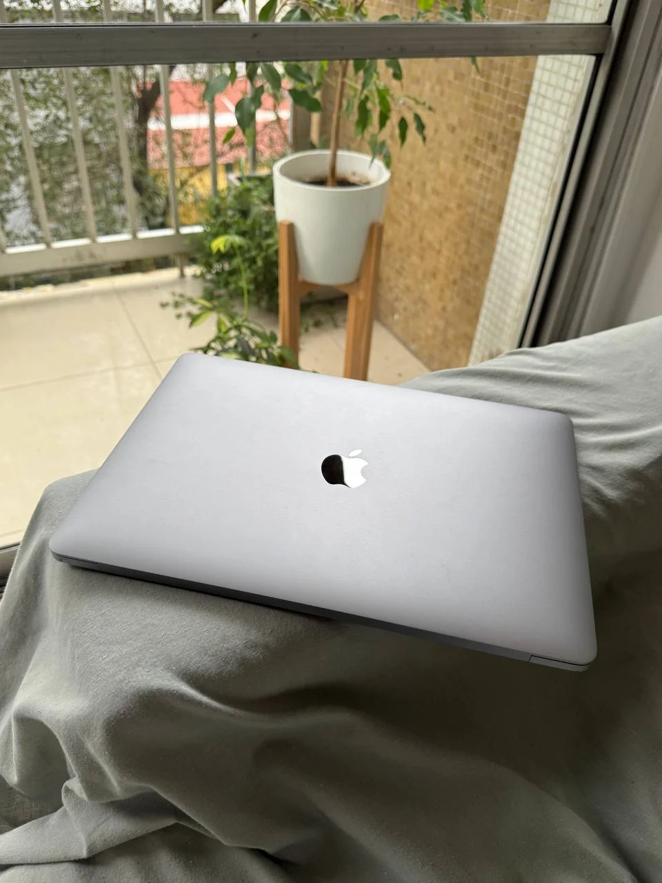 Ноутбук MacBook Pro M2 2022 7