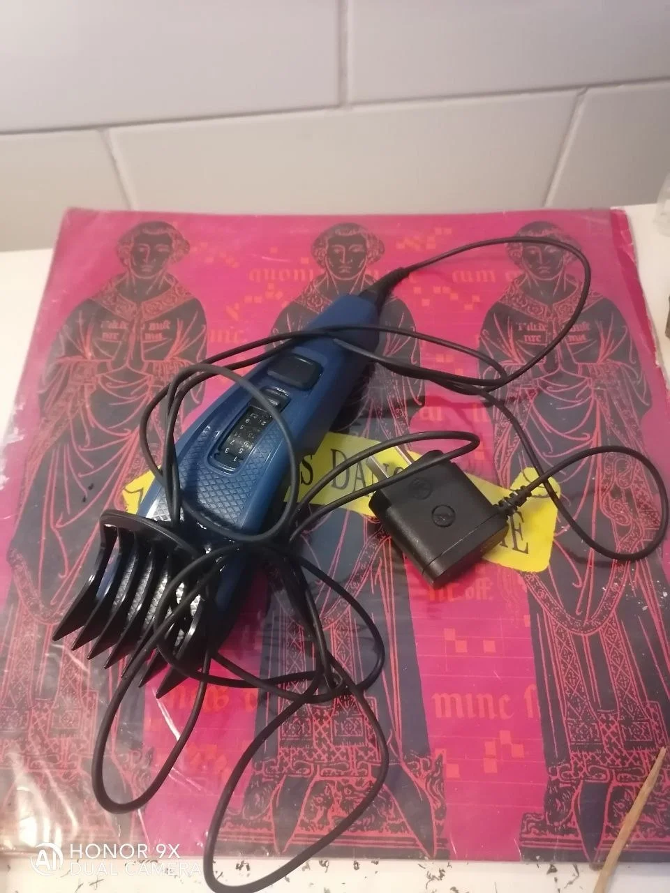 Машинка для стрижки волос Philips 1