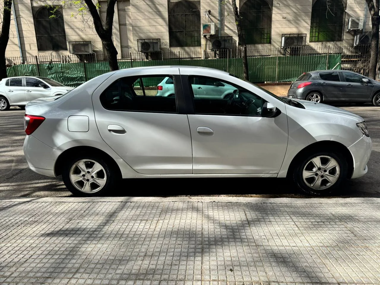 Renault Logan 2016 года 4