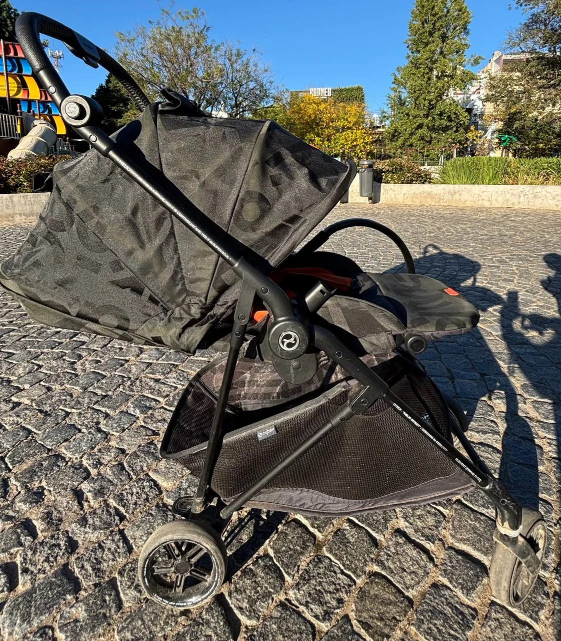 Прогулочная коляска Cybex Melio Street Real Black 4