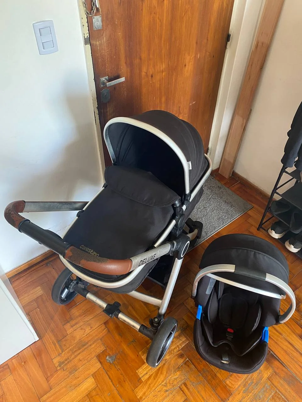 Коляска 3 в 1 Carestino Deluxe 3