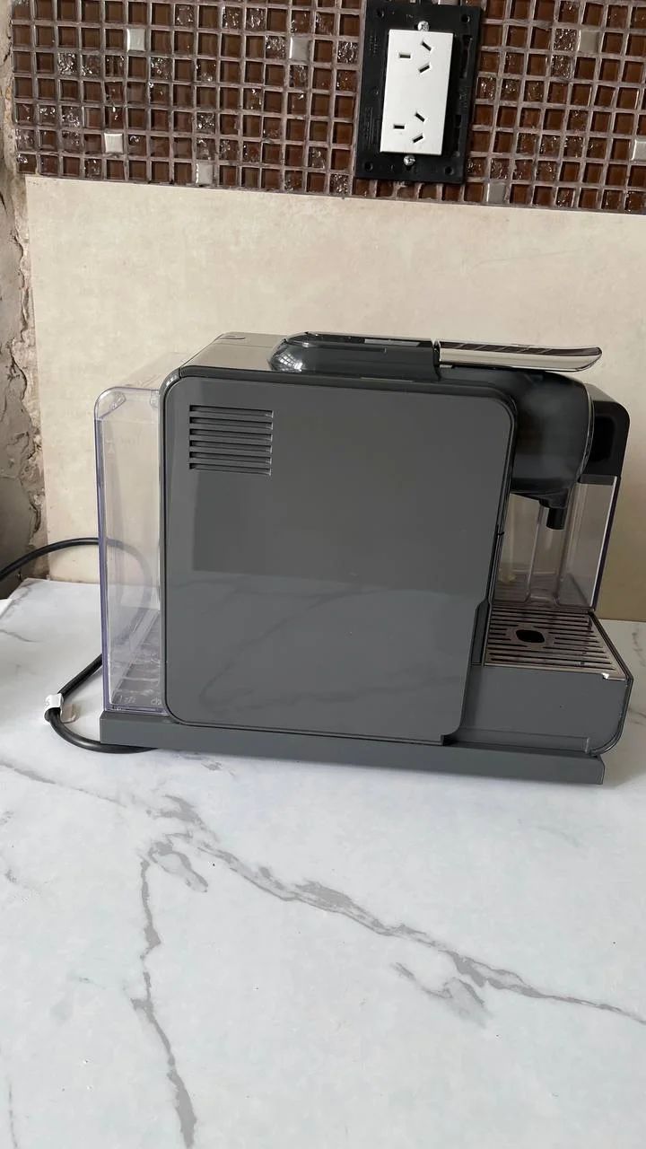 Кофе машина Nespresso 2
