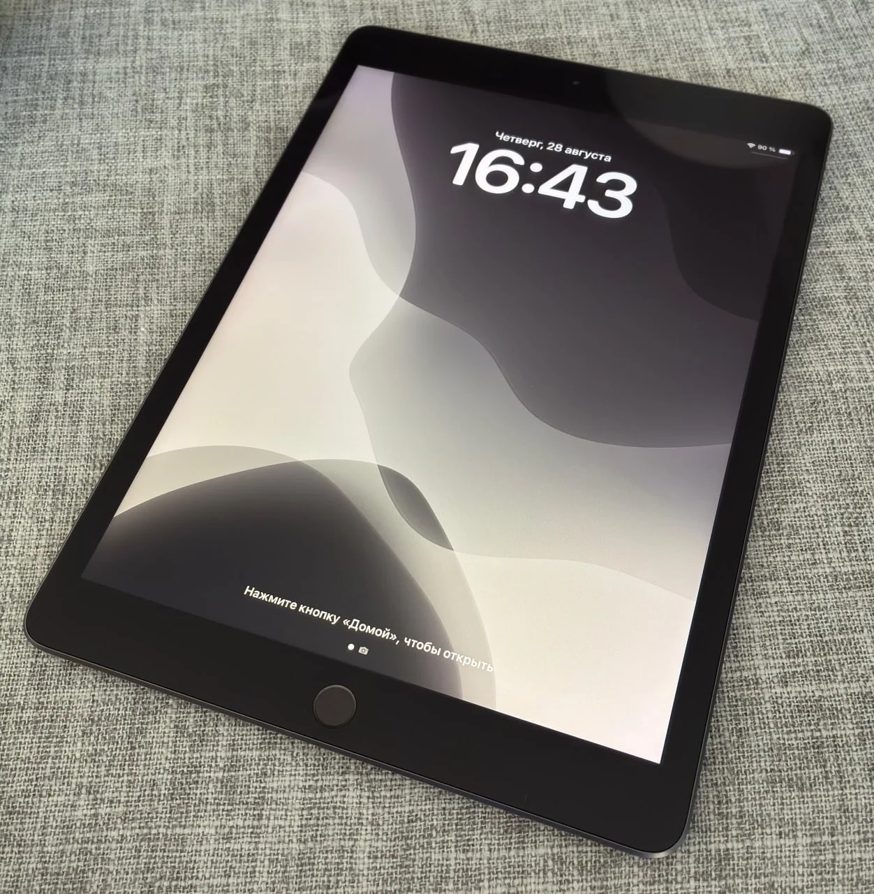Apple iPad 2019 (7 поколение) 1