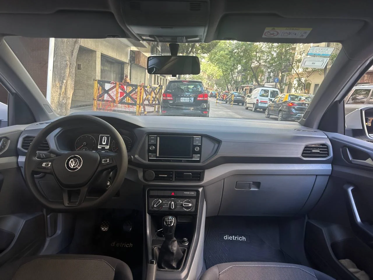 Volkswagen T-cross 2021 10