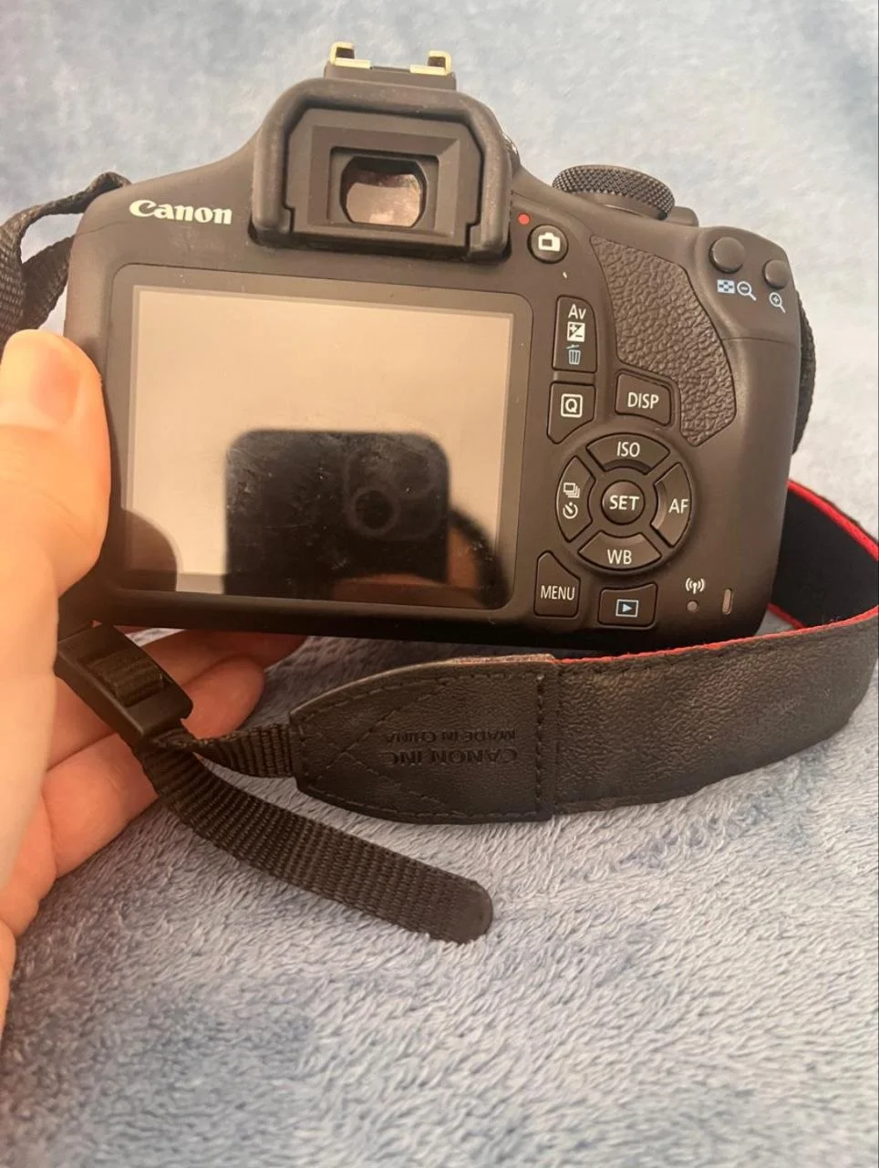 Canon EOS 2000D с комплектом 3