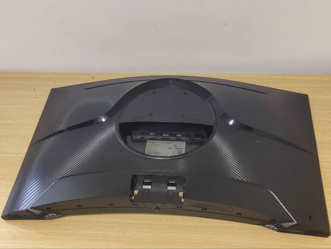 Монитор Samsung Odyssey G5 32 2K 144Hz 3