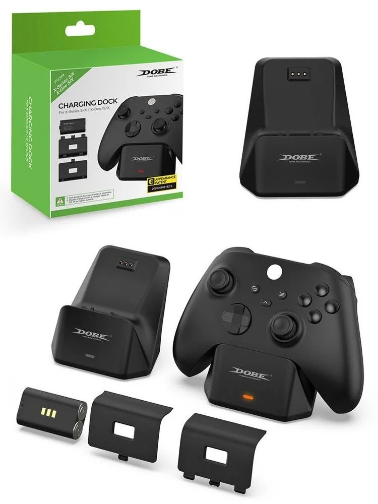 Xbox Series S с двумя геймпадами 2