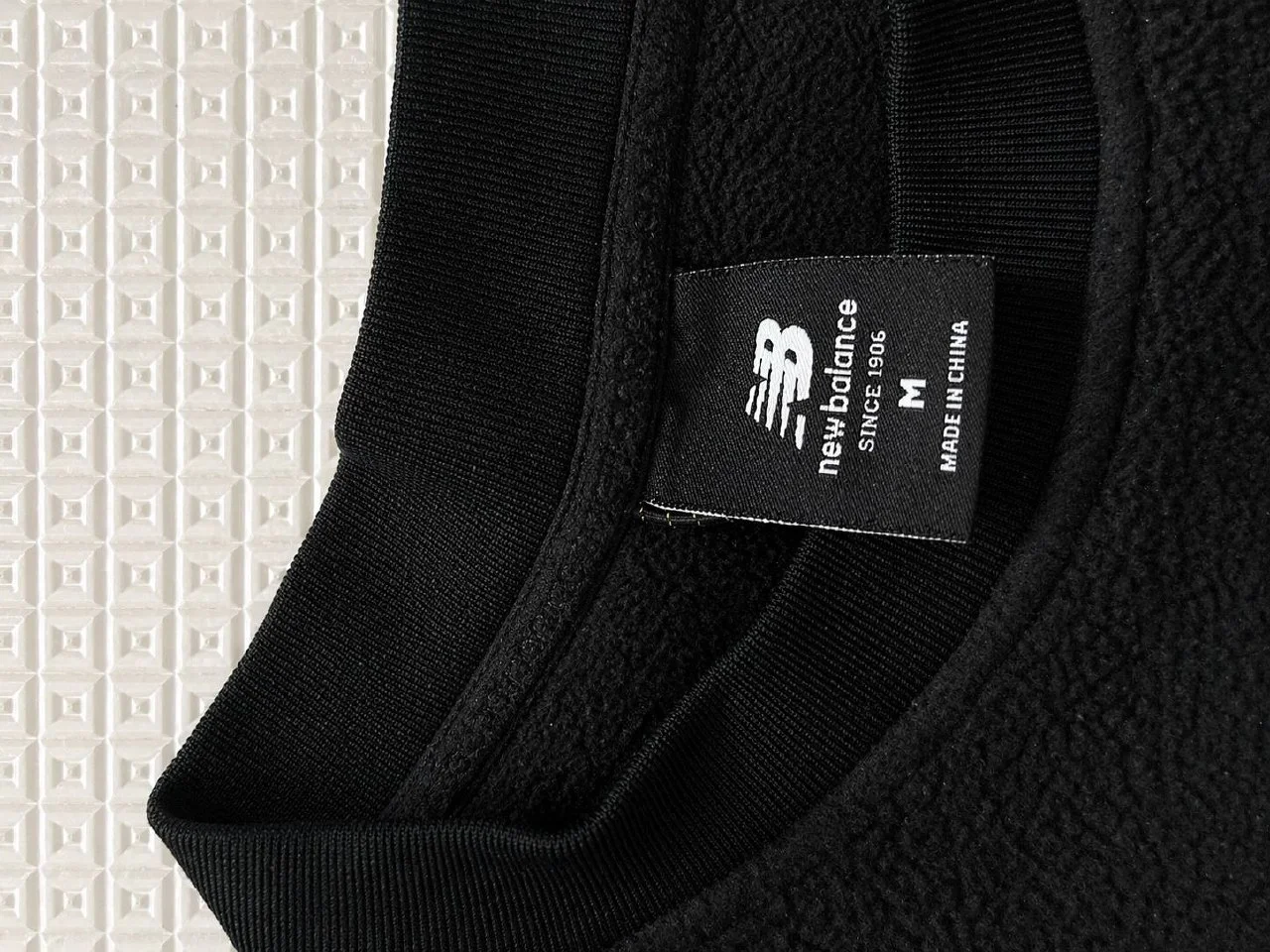 Флисовый свитшот New Balance M 2