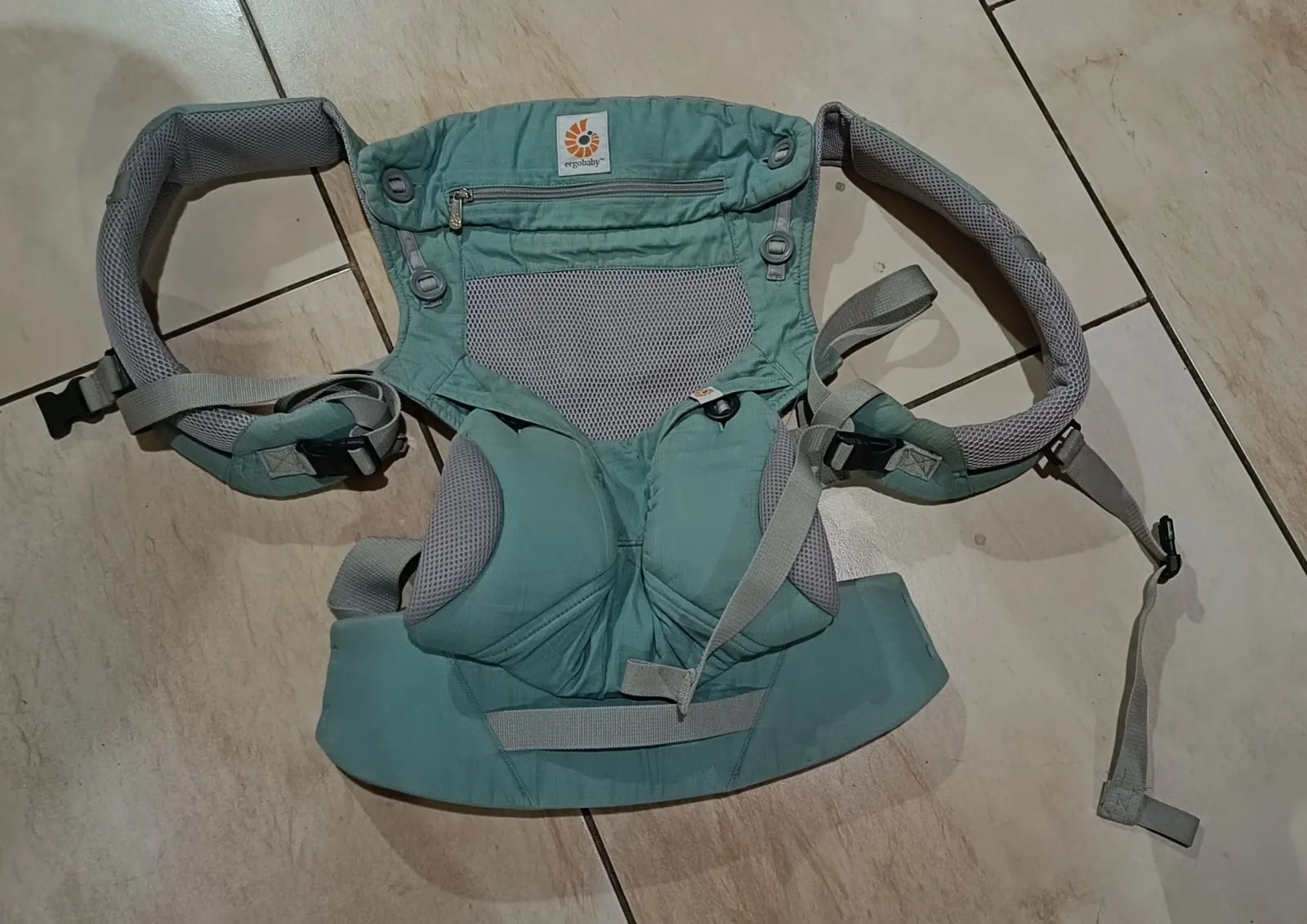 Эргорюкзак Ergobaby 360 Cool Air Mesh 1