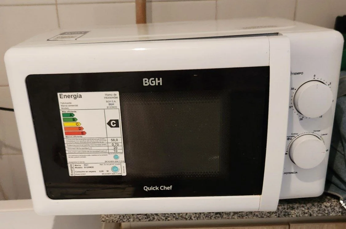 Микроволновка BGH 1
