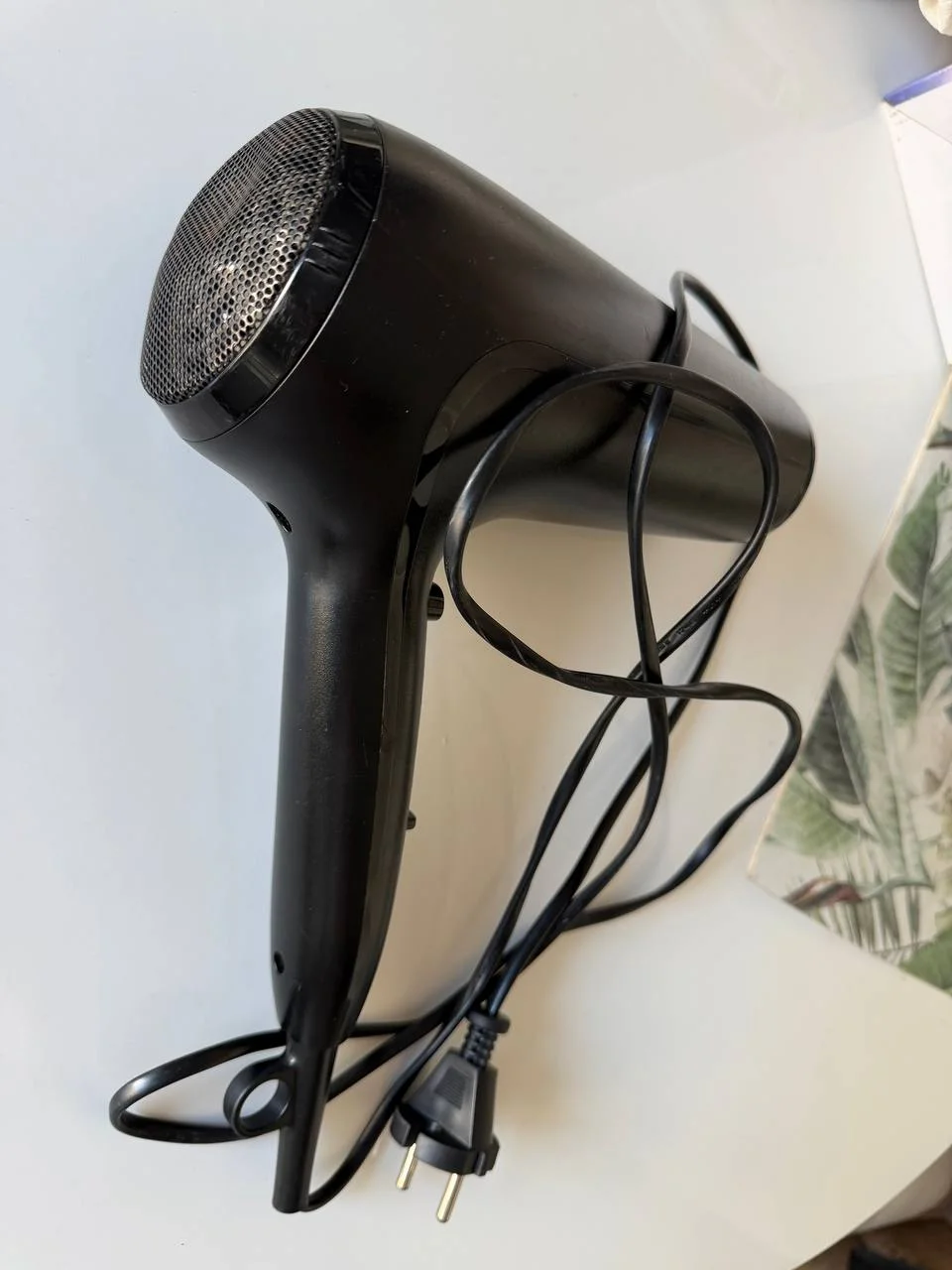 Фен Philips ThermoProtect 2