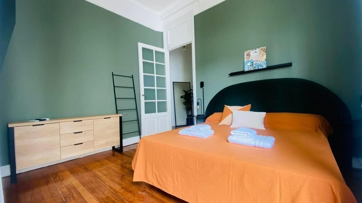 Аренда трехкомнатной квартиры San Nicolas 6