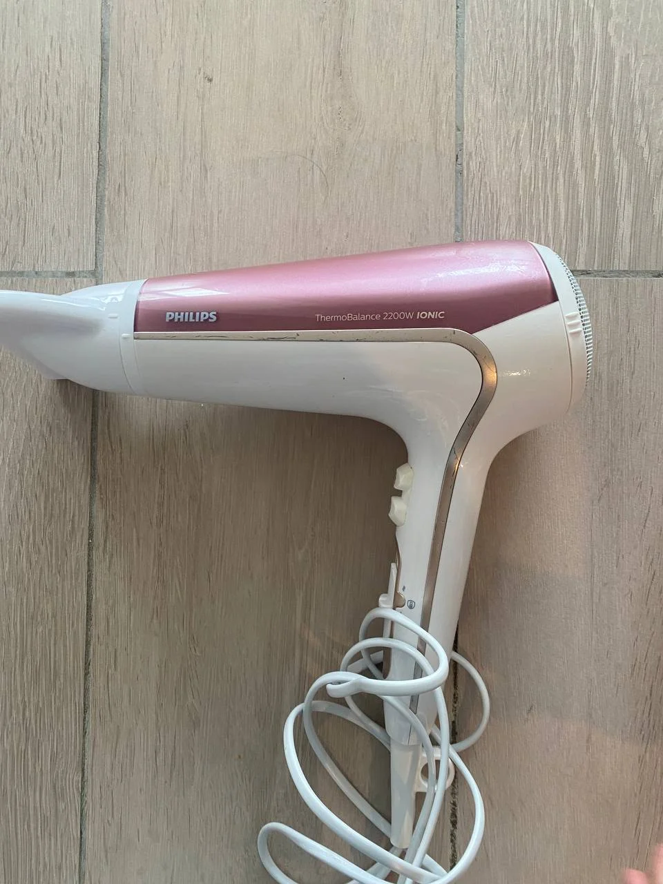 Фен Philips 2200W с диффузором 3