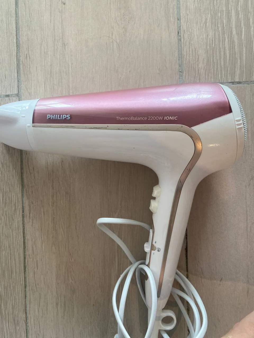 Фен Philips 2200W с диффузором 1