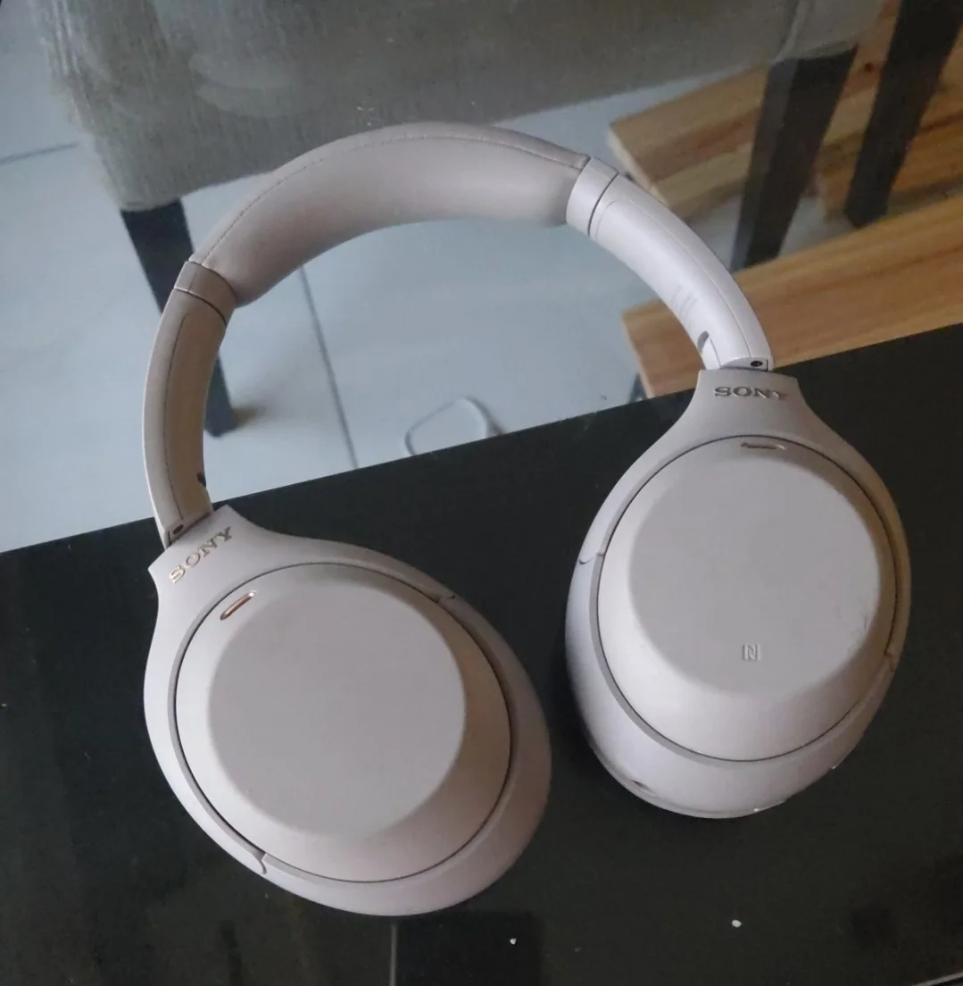 Наушники Sony WH-1000XM4 1