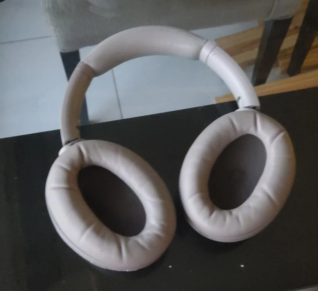Наушники Sony WH-1000XM4 2