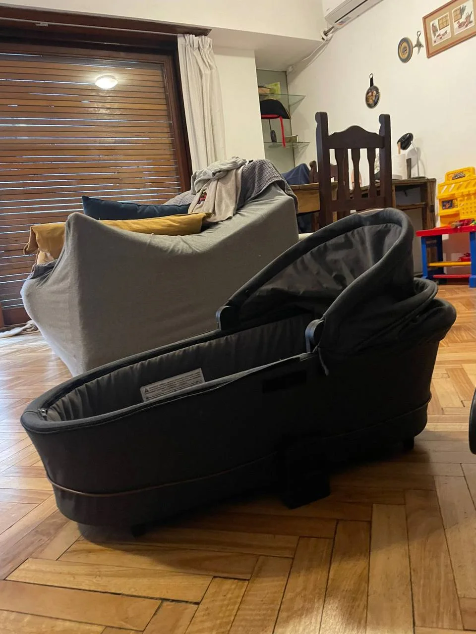 Детское кресло и люлька Carestino 3