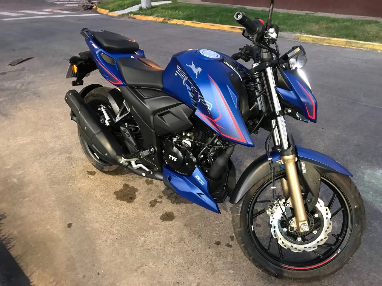 Мотоцикл TVS RTR 200 FI 2023 5