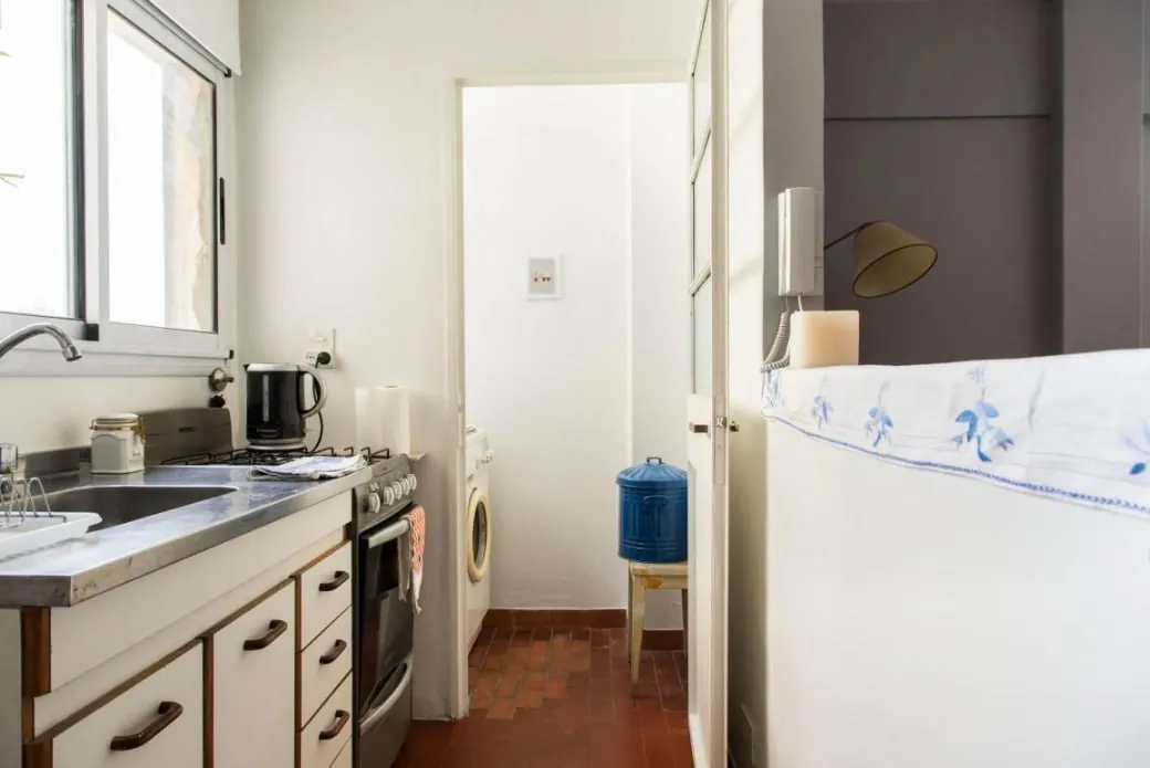 Аренда студии Recoleta Juncal 9 этаж 8