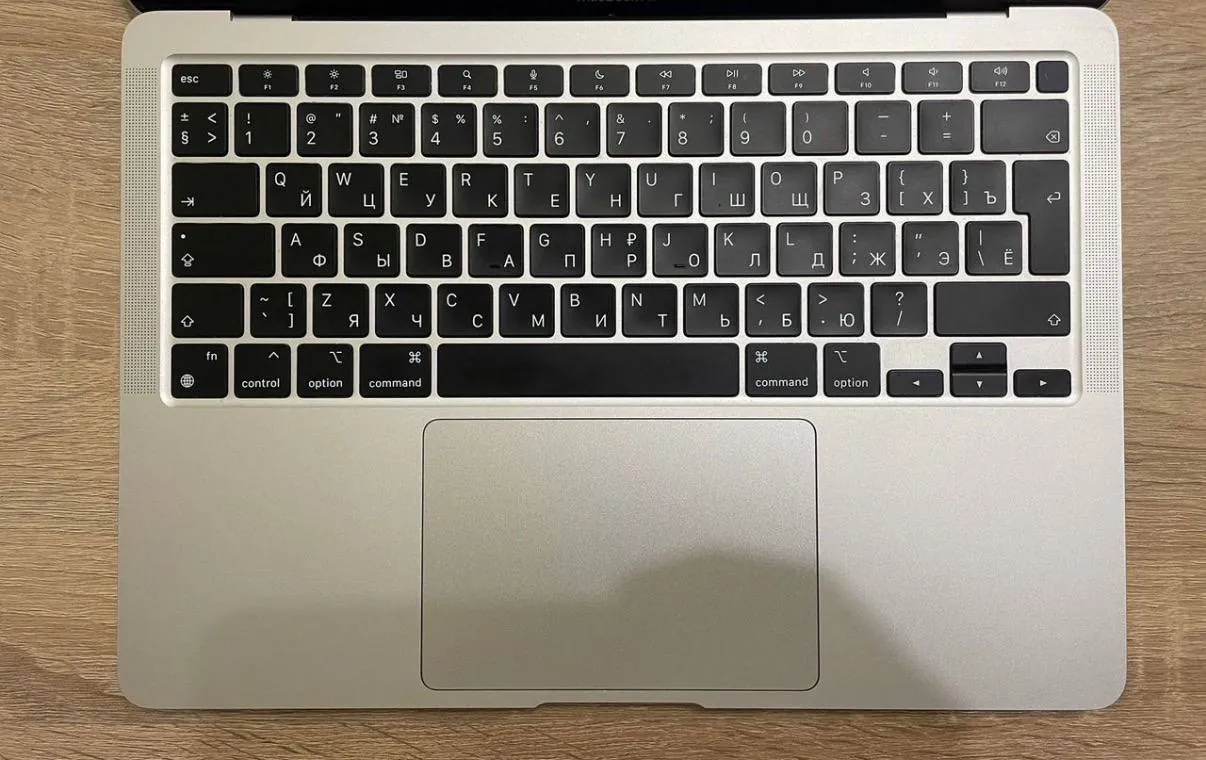 MacBook Air M1 8 ГБ 256 ГБ 2