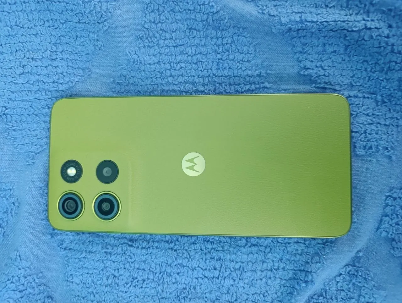 Moto G15 4/128 ГБ новый полный комплект 2