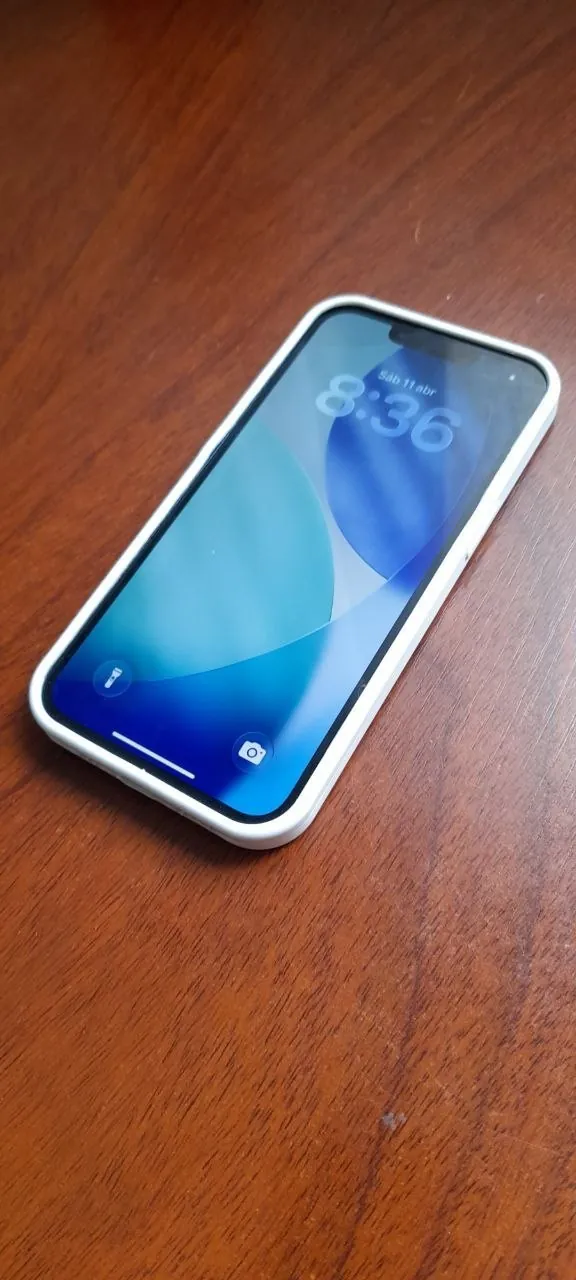 iPhone 13 128GB хорошее состояние 8