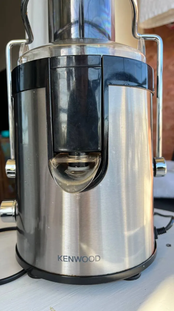 Соковыжималка Kenwood в хорошем состоянии 2